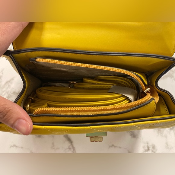 💛TODAY***$15***Designer vegan leather quilted crossbody bag was $48 - Picture 6 of 7